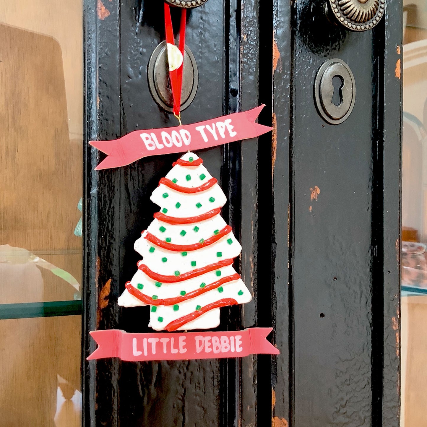 Christmas Tree Cake Ornament with Scroll