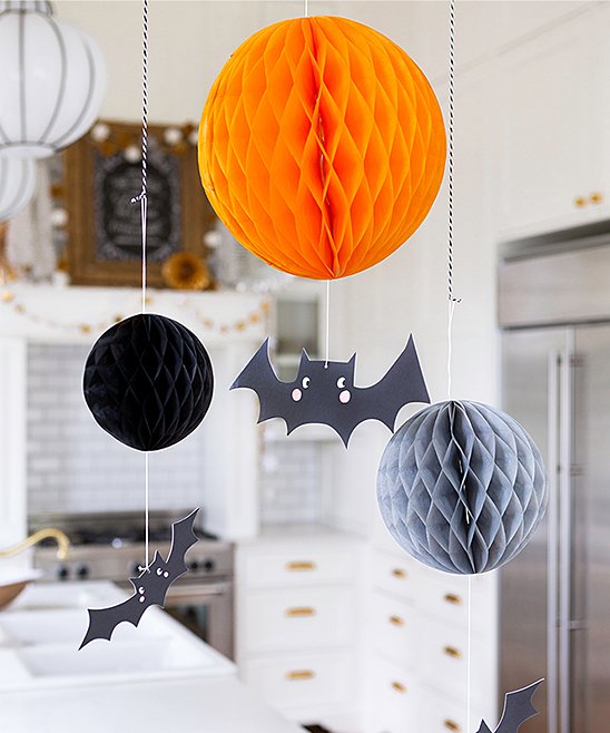 Halloween Honeycomb & Bat Décor