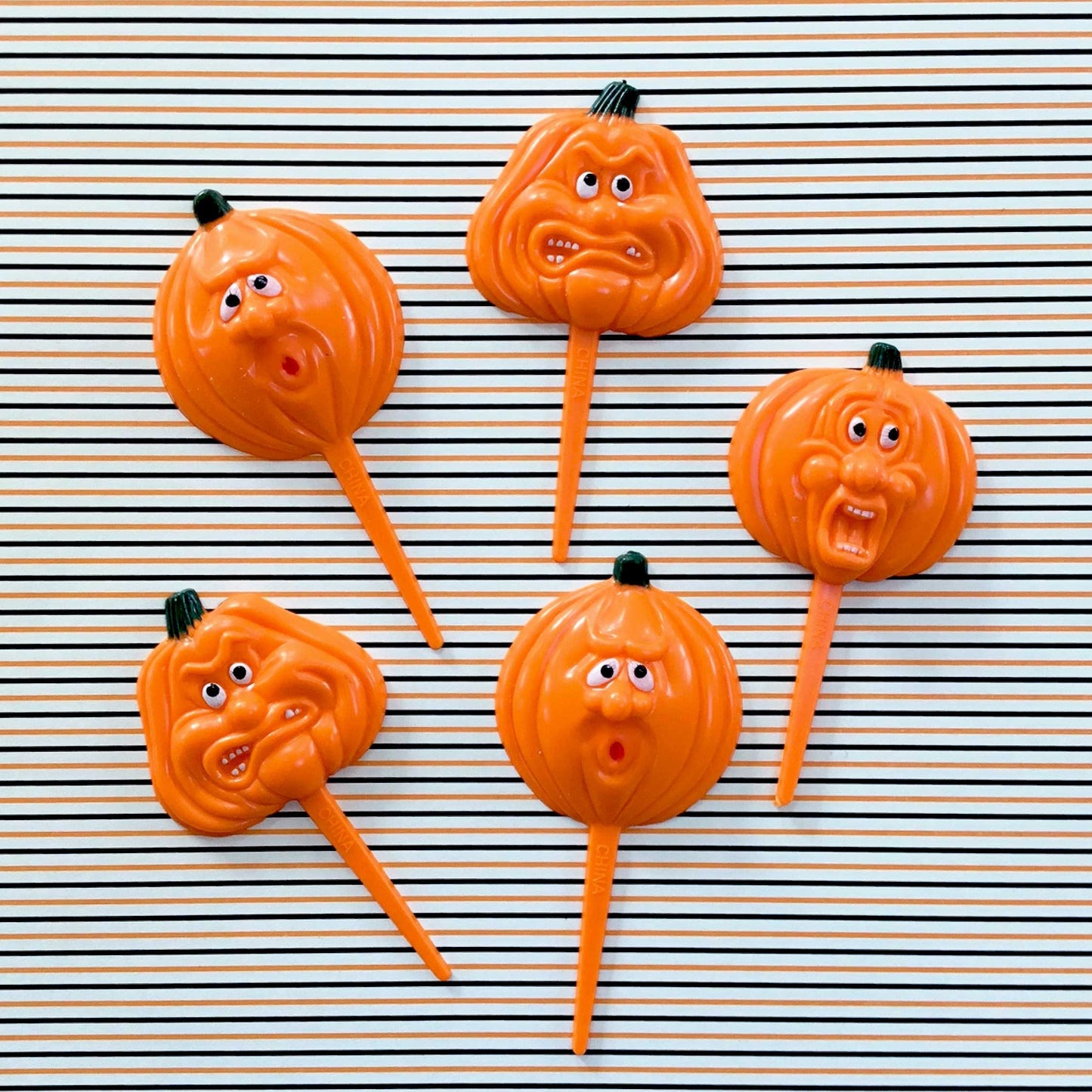 Halloween Pumpkin Toppers (12)