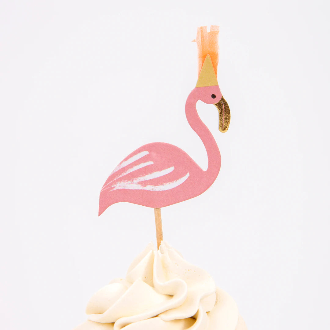 pelican cake topper with crown